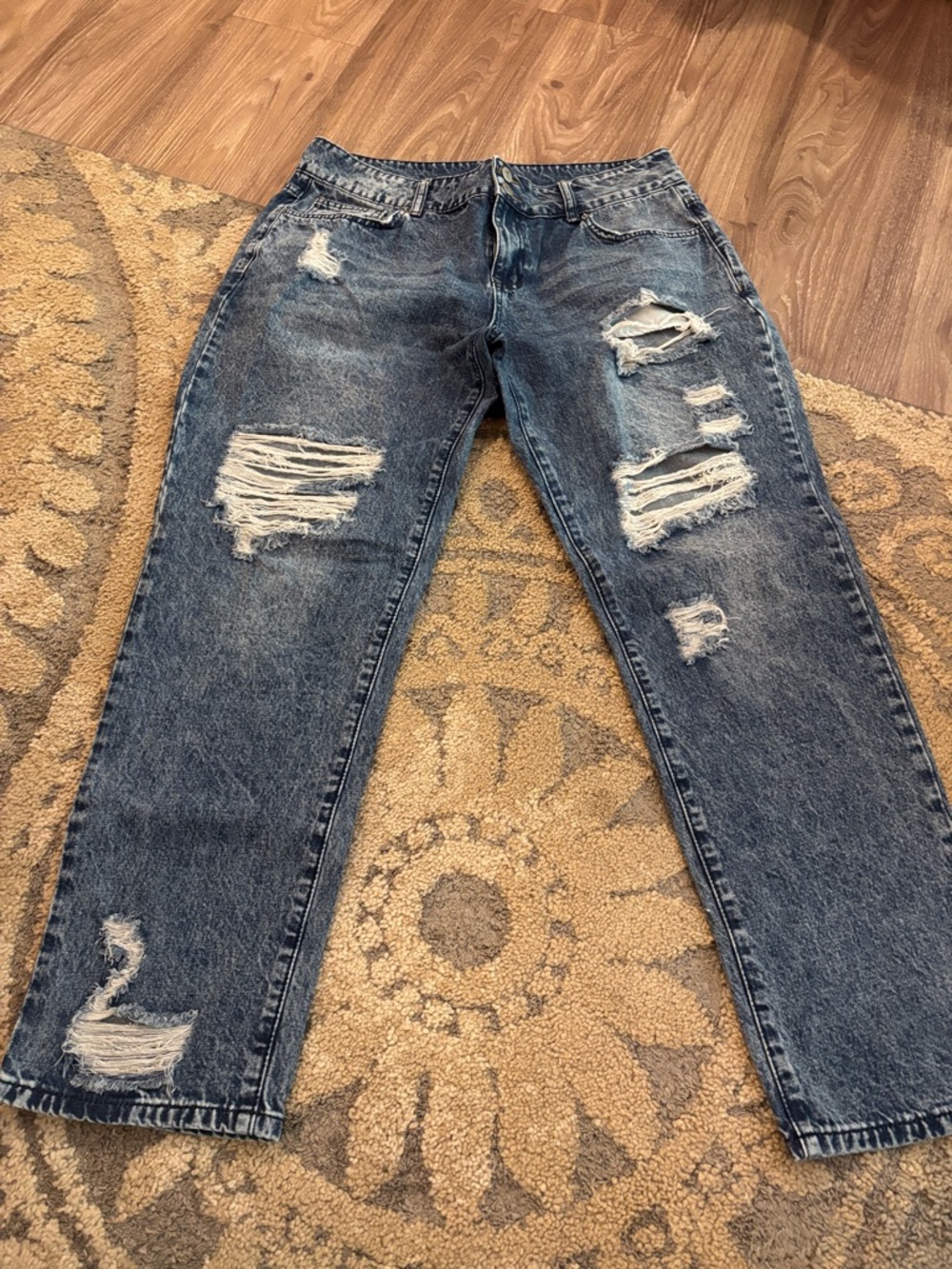 Boyfriend Distressed Jeans - Blue Ripped Denim